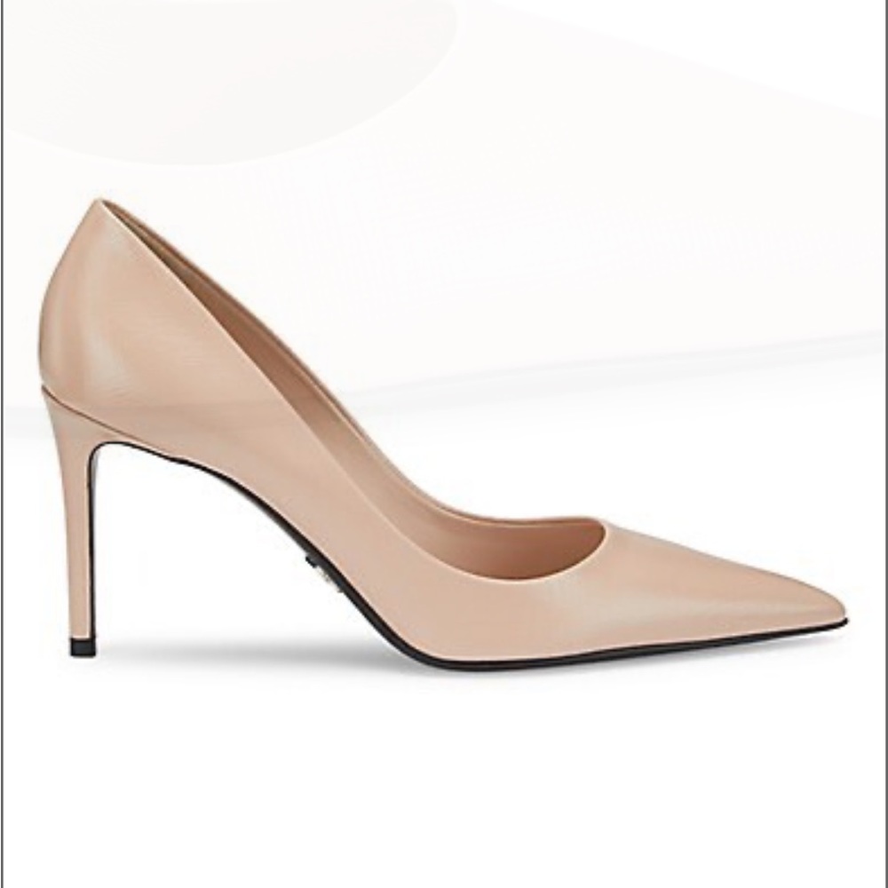 NEW Prada Pointed Toe Pump (new with box)